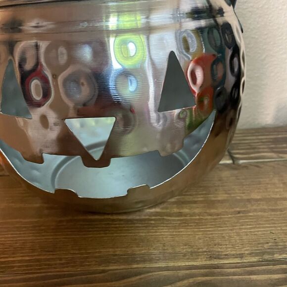 Hammered Metal Large Silver Pumpkin - Picture 4 of 16